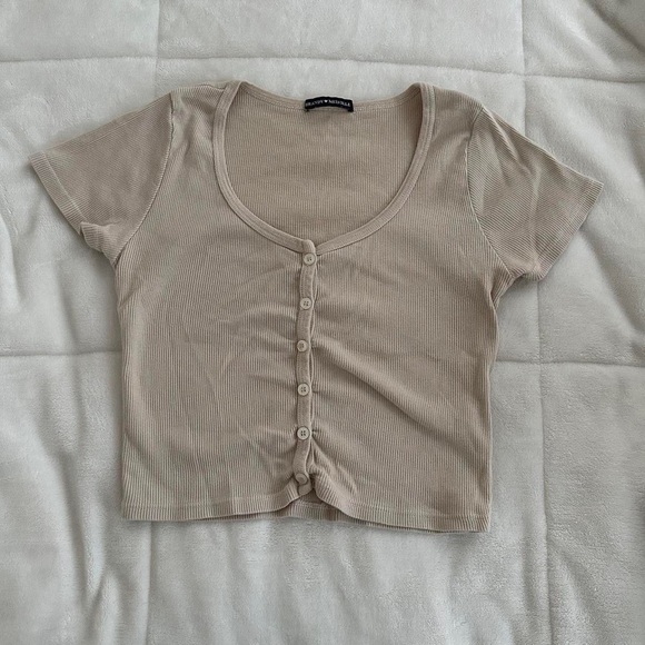 Brandy Melville Tops - Brandy Melville zelly top